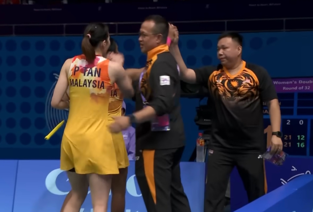 아시안 게임: 펄리 탄 턱(Pearly Tan Tuck), 8강전에서 한국과 맞붙다