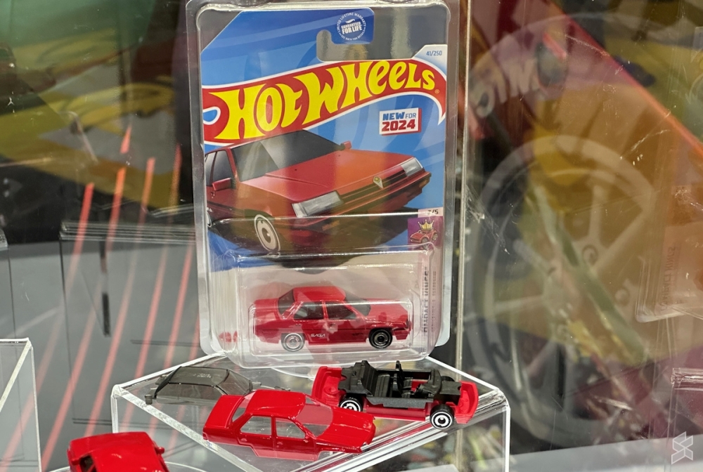 The Proton Saga Hot Wheels model is now officially available in stores all over Malaysia.