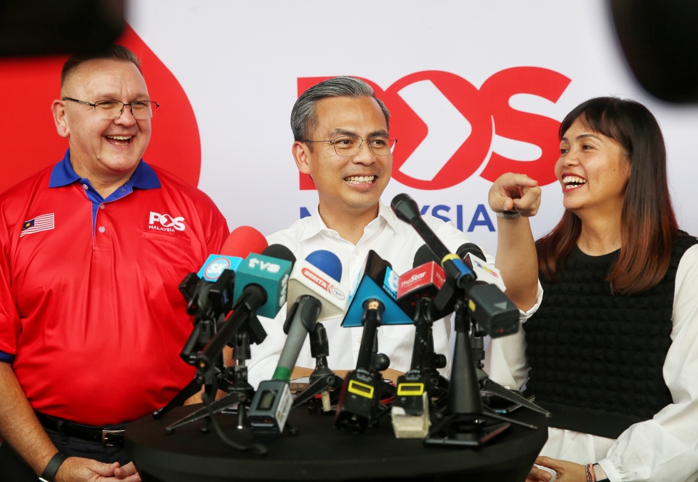 In August, Communications and Digital Minister Fahmi Fadzil was quoted by the national news agency Bernama as saying that freedom of speech is not the freedom to slander and spread misinformation in answer to a request for comment on the perception that the government is restricting freedom of speech after restrictions imposed by MCMC on several news portals. — Picture by Choo Choy May