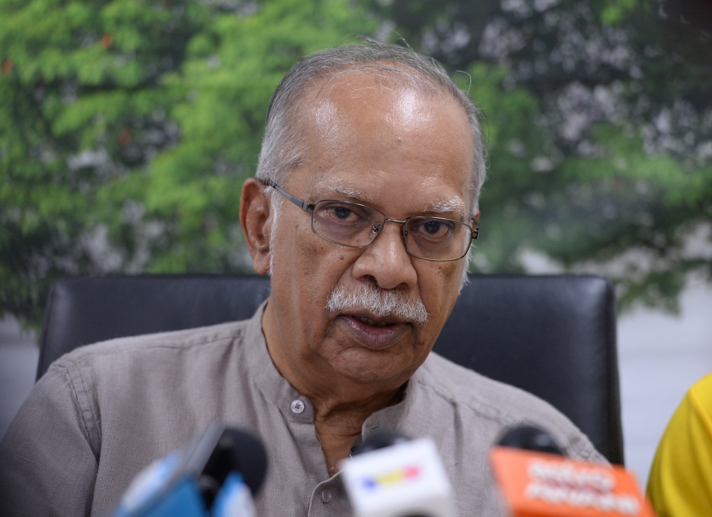 P. Ramasamy (pic) said Chow, as the PDC chairman, should do the right thing now due to the current controversy surrounding the project. — Picture by KE Ooi
