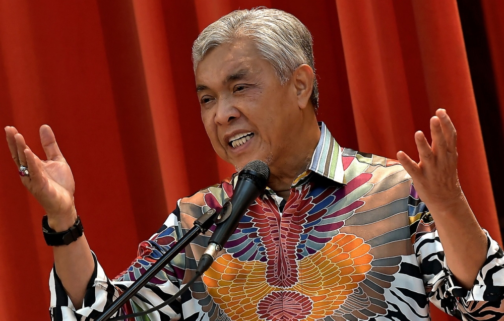 Deputy Prime Minister Datuk Seri Dr Ahmad Zahid Hamidi speaking at Universiti Teknologi Mara (UiTM) Puncak Alam Campus, Shah Alam, October 10, 2023. — Bernama pic
