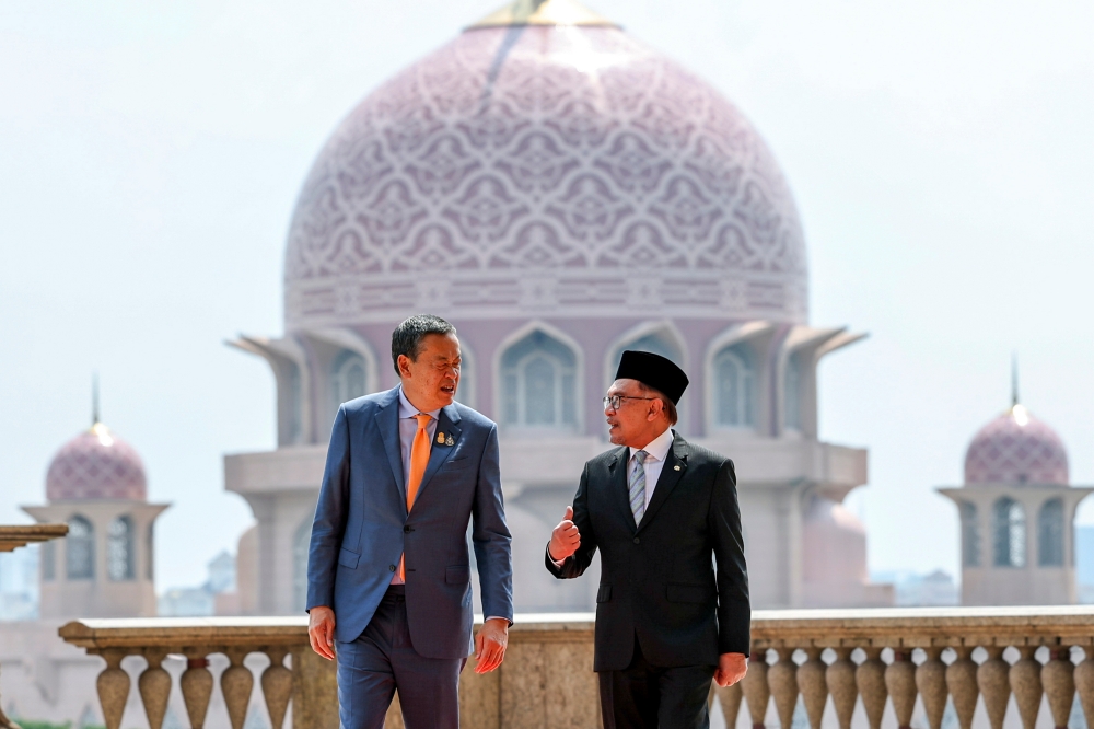 Thai Prime Minister Srettha was received by Prime Minister Datuk Seri Anwar Ibrahim when arrived at Perdana Putra, which houses the Prime Minister’s Office, at 2.55pm before the two leaders proceeded to level five of the building for a four-eye meeting. — Bernama pic 