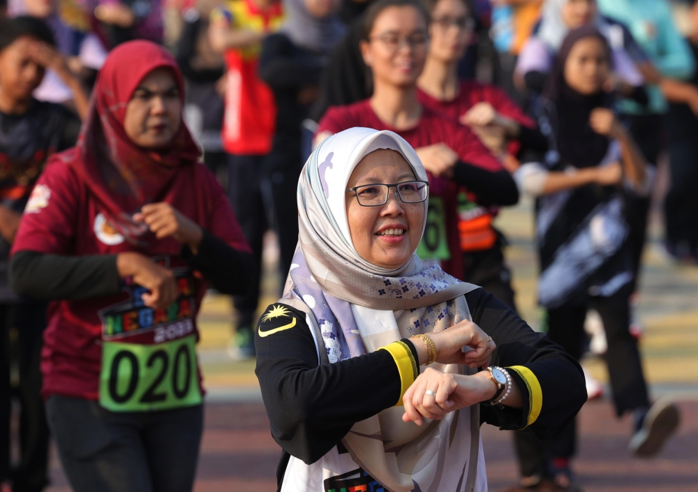 Health Minister Dr Zaliha Mustafa attends the the National Sports Day, World Mental Health Day and Segamat district-level Cancer Awareness programmes at Dataran Segamat in Kuala Lumpur October 14, 2023. — Bernama pic