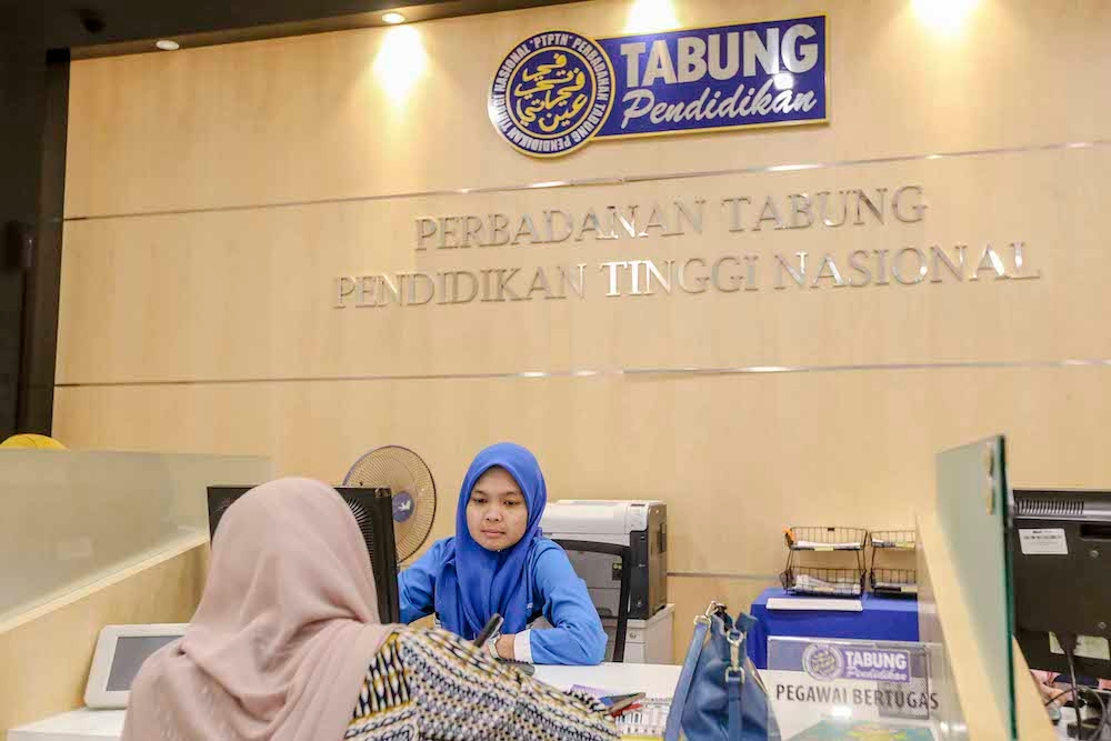 PTPTN chairman Datuk Norliza Abdul Rahim hoped that the incentive would help PTPTN borrowers in making repayments. — Picture by Firdaus Latif