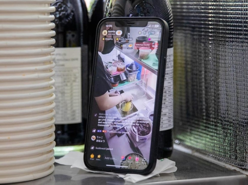 Beyond showing people what hawker food in Singapore looks like, he hopes his stream will make people more understanding and patient with hawkers. — TODAY pic