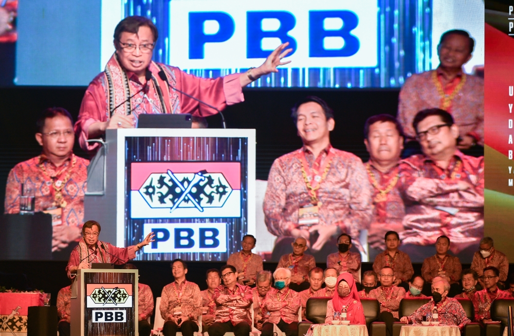 PBB Bintulu zone today gave its full support to party president Tan Sri Abang Johari Openg to select the candidate for the Jepak state by-election scheduled to be held on November 4 this year. — Bernama pic