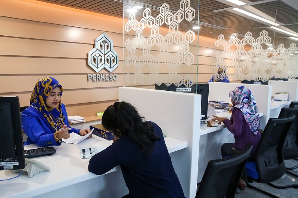 Socso Group chief executive officer Datuk Seri Mohammed Azman Aziz Mohammed said the Socso Career Building initiative, Employment Support, integration of target groups in the public sector and tax exemptions for hiring women workers are capable of boosting the country’s labour market. — Picture by Yusof Mat Isa