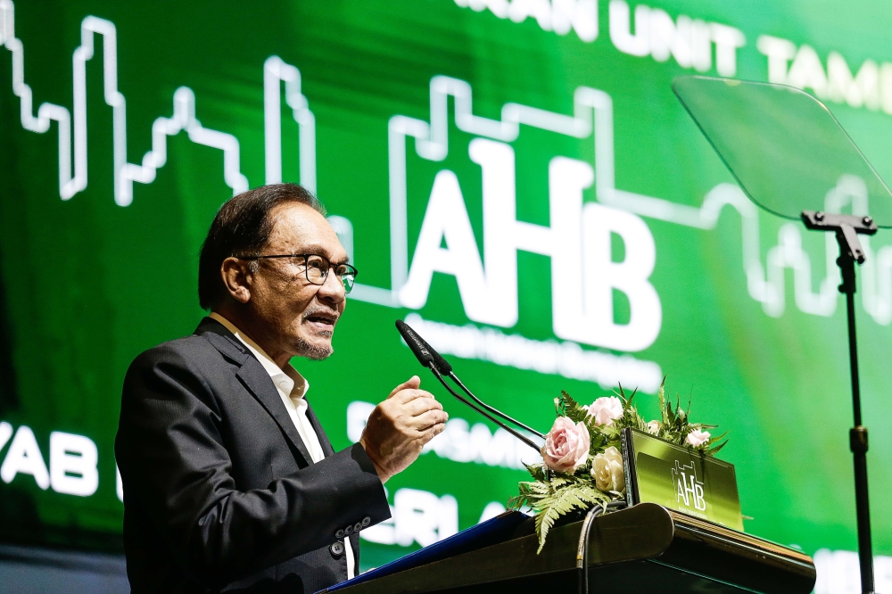 PM Anwar launches a billion more AHB units | Malay Mail