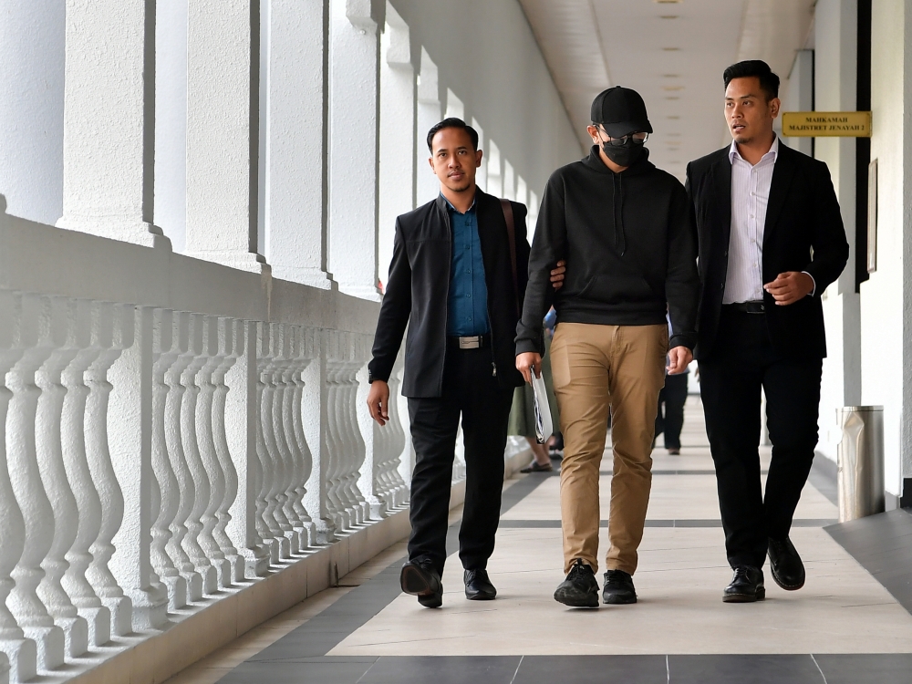 On both charges, Muhammad Fauzi Abdul Latiff, 30, is charged as the owner of MFL & Associates Enterprise, to have submitted 14 names, purportedly of the company employees, to claim incentives under the Penjana programme to a Socso employment service officer Nursofieyana Muhamad Zamri. — Bernama pic 