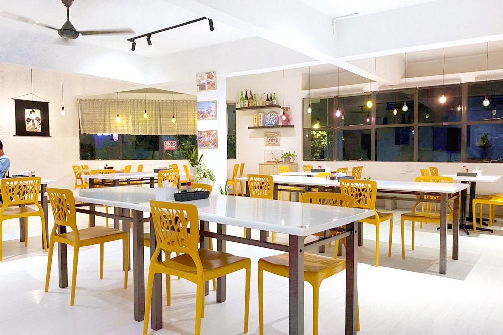 The homey and minimalist restaurant interior of Nippon Syokudo.