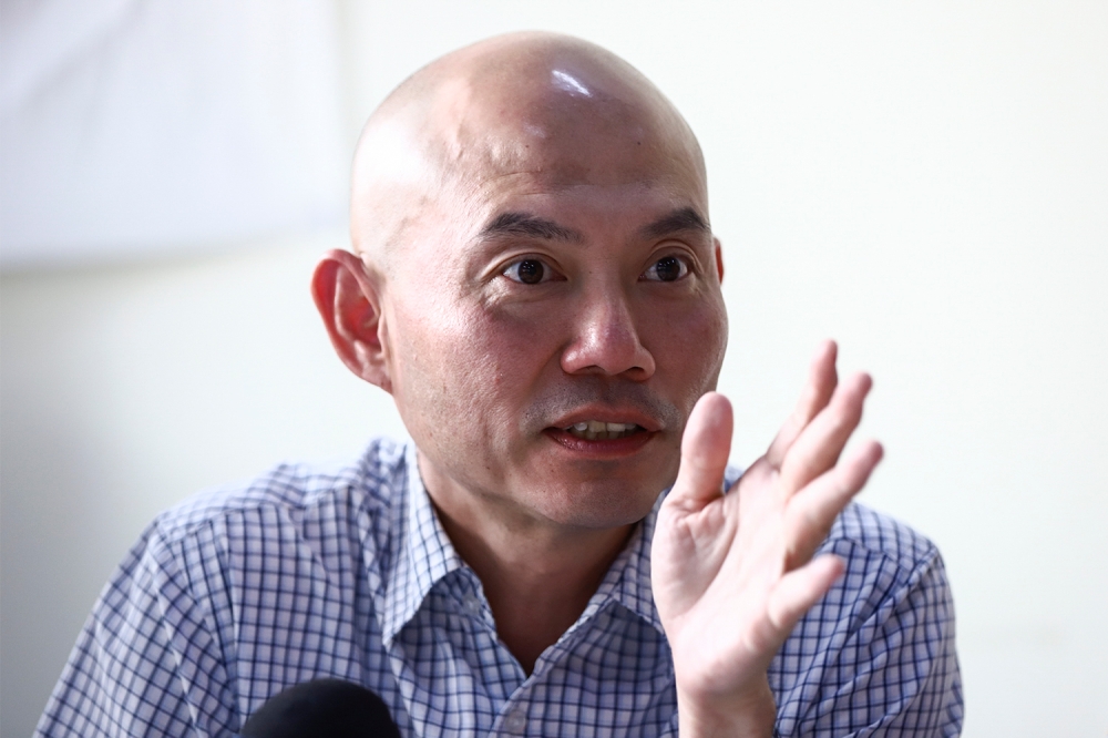 Kepong MP Lim Lip Eng said that the use of the term ‘kafir’ or ‘infidel’ has indirectly given non-Malay races a bad perception and Hadi as well as PAS must agree that its use only brings about negative effects while disturbing the country’s harmony.  — Picture by Azneal Ishak