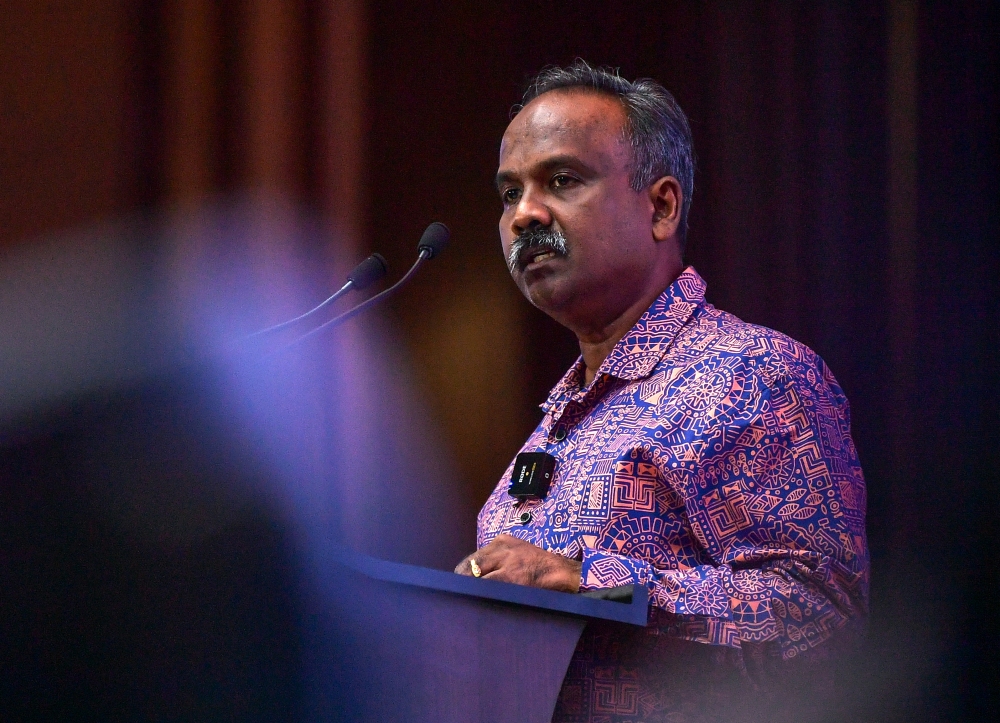 Human Resource Minister V. Sivakumar said employers and private employment agencies who breached laws and misused policies and directives by the government in regards to foreign workers applications and recruitments would be blacklisted. — Bernama pic