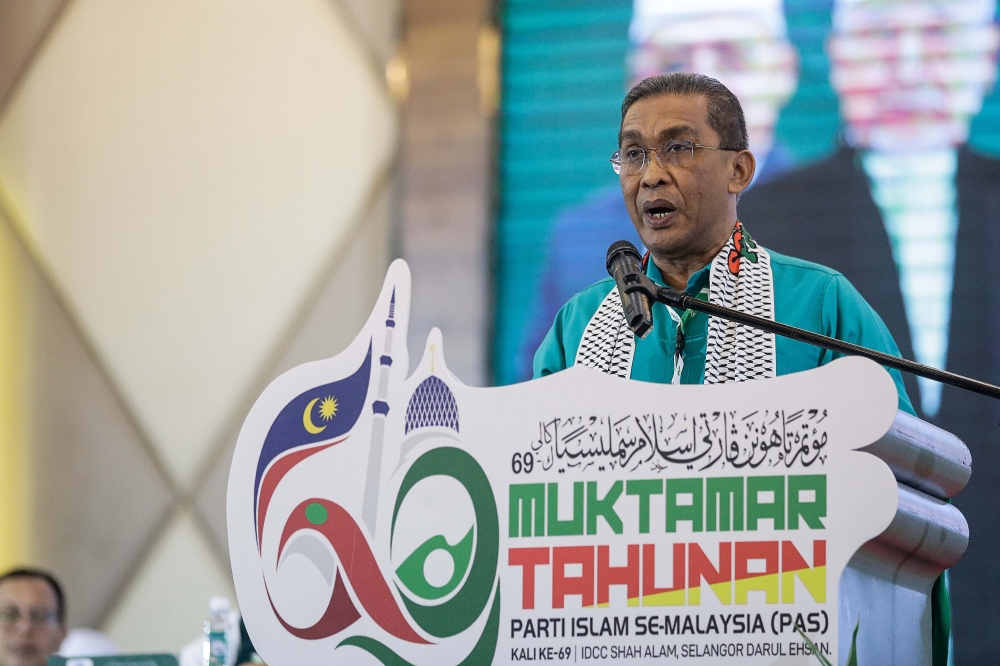 PAS secretary-general Datuk Seri Takiyuddin Hassan said during the Muktamar that it would be impossible for his party to cooperate with those who hold extreme views, an apparent swipe at DAP. — Picture by Sayuti Zainudin