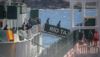 Over one thousand migrants reach Spain's Canary Islands in single day - Vimarsana News