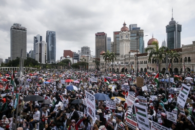 Thousands of Malaysians attend Freedom for Palestine gathering at Merdeka Square - Vimarsana News