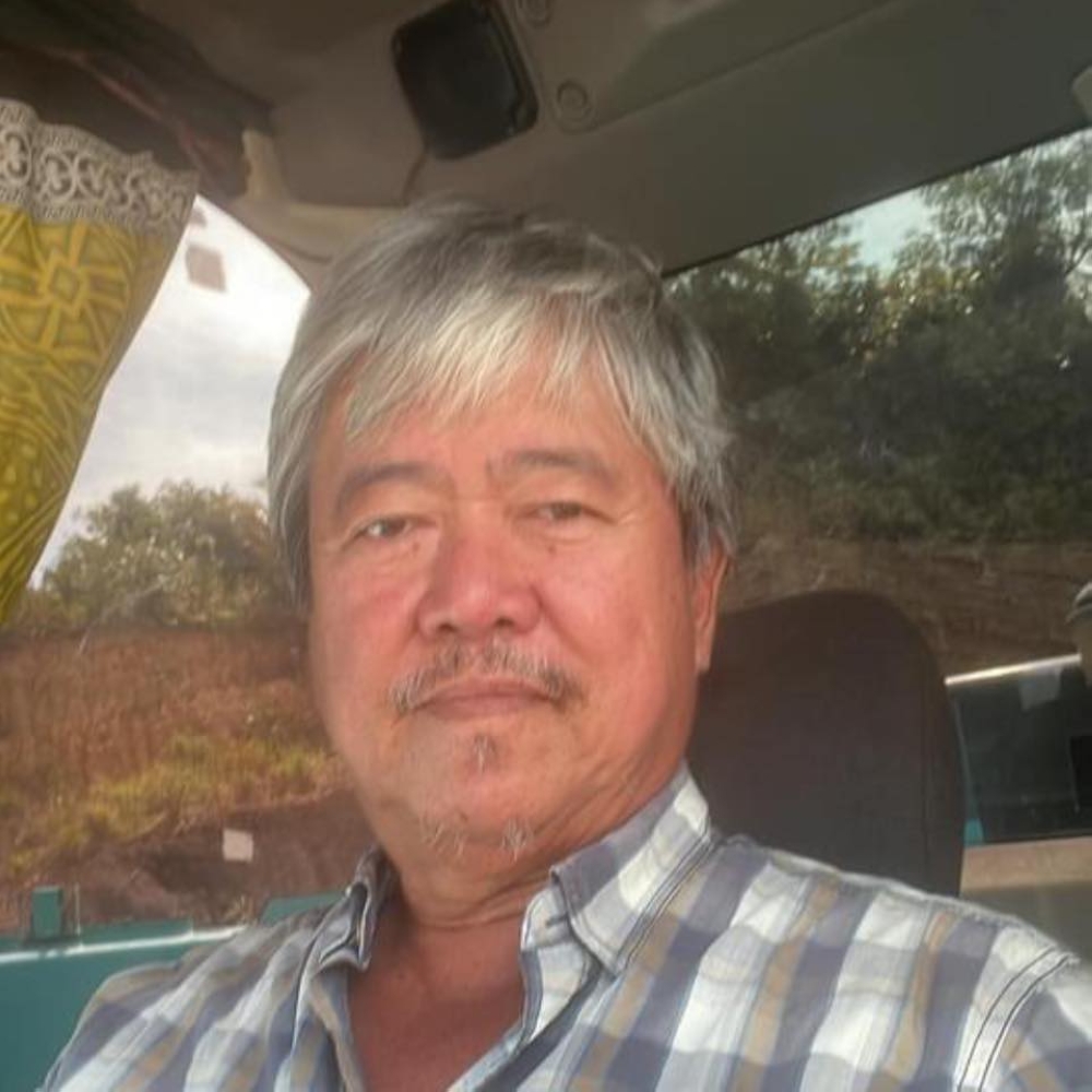 According to a report, Sarawak People's Aspiration Party candidate for the Jepak by-election, Chieng Lea Phing (pic), had handed out about 1,000 sacks of rice to the public in Bintulu. — Picture via Facebook/Chieng Lea Phing