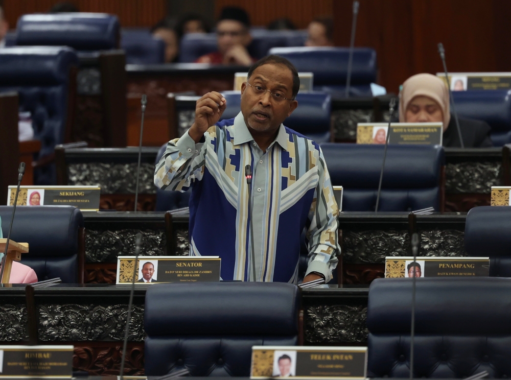 Foreign Minister Datuk Seri Zambry Abdul Kadir in the Dewan Rakyat today. — Bernama
