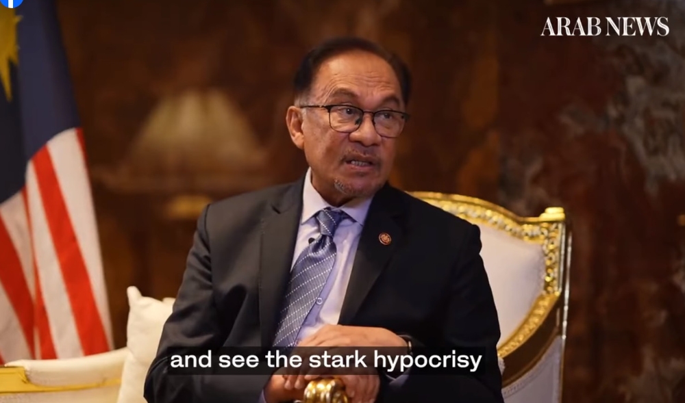 Prime Minister Datuk Seri Anwar Ibrahim said the two groups discussed how to foster investments for countries in both regions. — Screengrab from Facebook/Anwar Ibrahim 