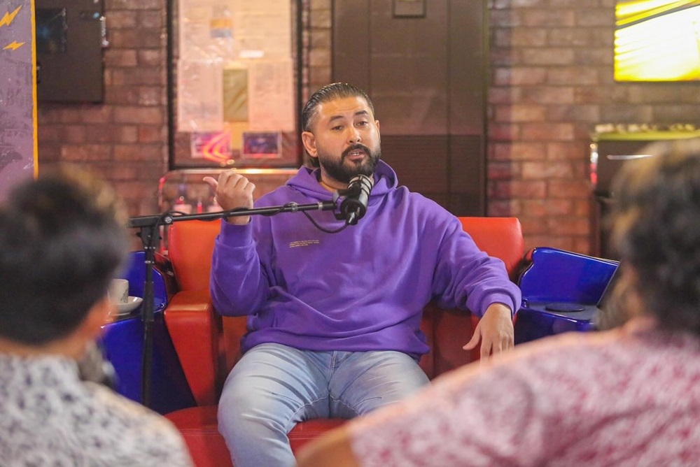 Johor Crown Prince Tunku Ismail Ibrahim said in the past, there was a taboo surrounding political discussions among the royal family as the members were expected to remain above politics. — Picture via Facebook/Keluar Sekejap