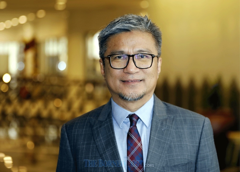 Datuk Dr Annuar Rapaee (pic) likened the former Bukit Assek assemblywoman’s call to asking the State Ministry for Education, Innovation and Talent Development to clean up the ‘mess started by someone else’. — Borneo Post Online pic