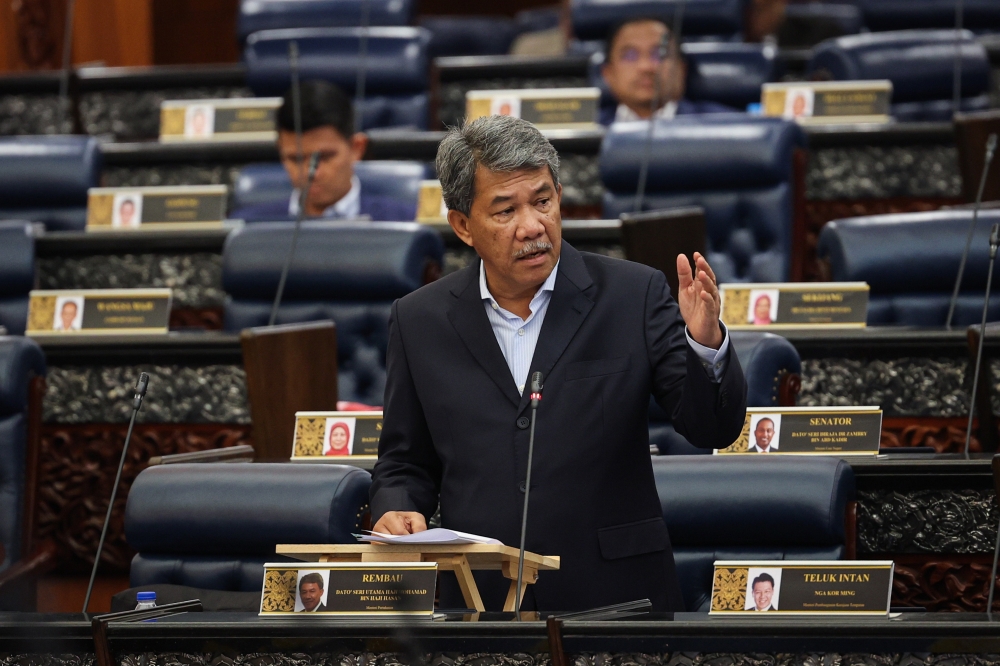 Defence Minister Datuk Seri Mohamad Hasan said any decision to unilaterally send troops to Palestine required careful assessment from various parties, including the neighbouring countries in the troubled region. — Bernama pic 