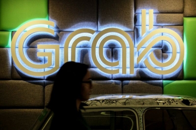 New Grab fee structure incentivising pick-ups of farther passengers 'insufficient', could hurt takings, say some Singapore drivers - Vimarsana News