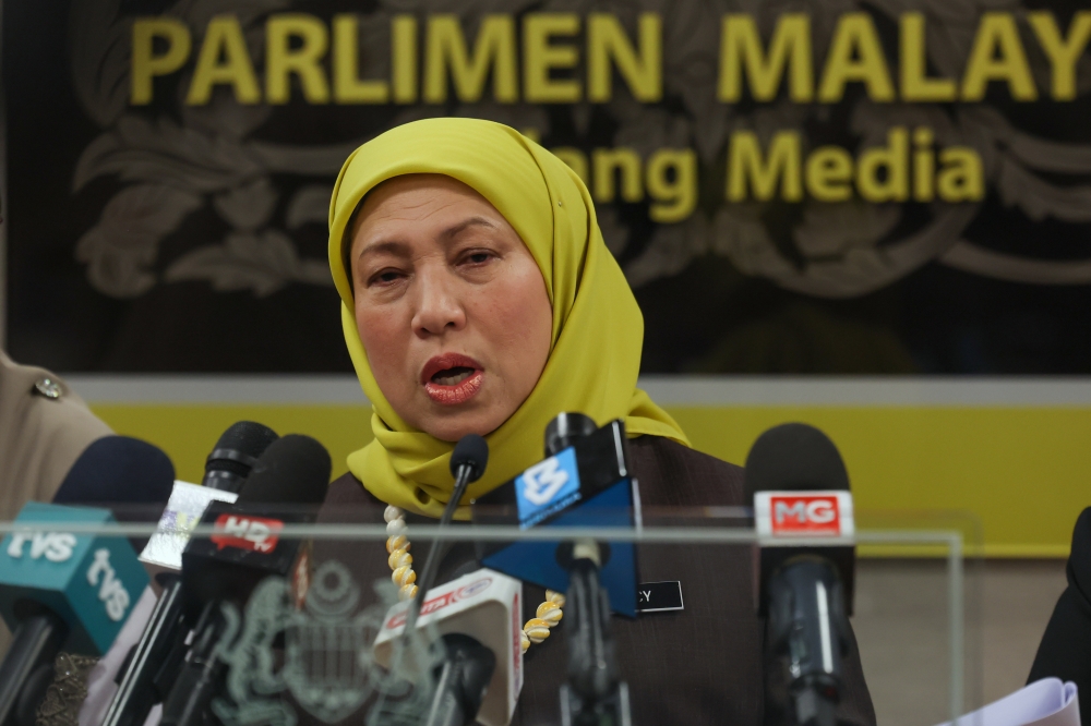 Women, Family and Community Development Minister Datuk Seri Nancy Shukri says she supported the proposal from Sarawak's Minister for Education, Innovation, and Talent Development Datuk Roland Sagah, citing it as a beneficial management system for the state. — Bernama pic