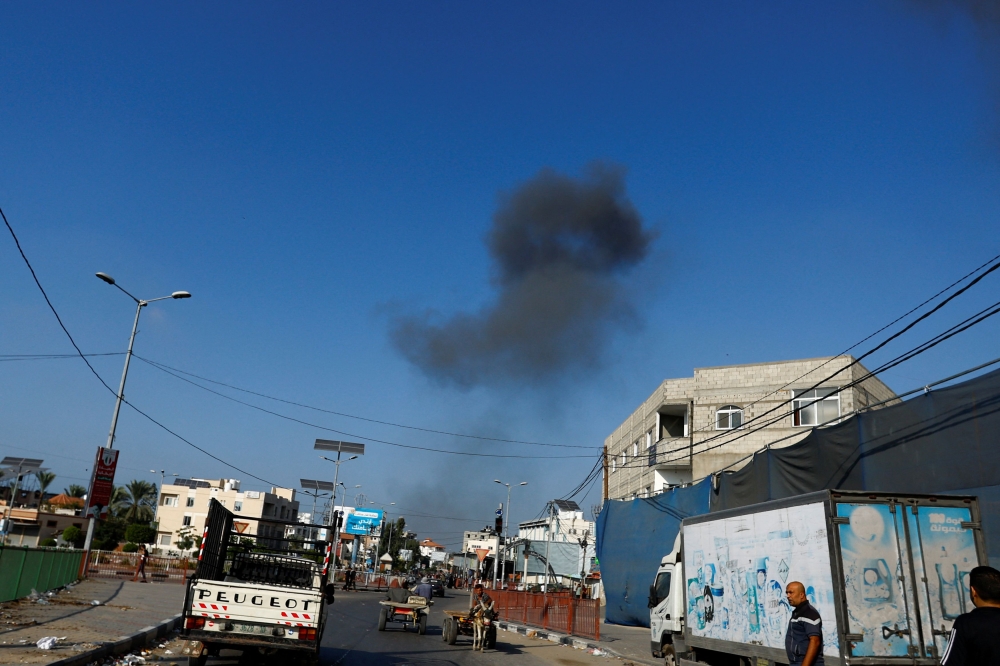 Smoke rises during Israeli strikes in Khan Younis, as the conflict between Israel and Hamas continues, in Khan Younis in the southern Gaza Strip, November 5, 2023. — Reuters pic