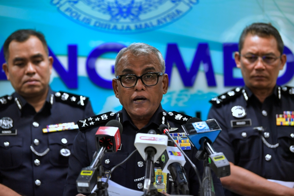 Bukit Aman Commercial CID director Datuk Seri Ramli Mohamed Yoosuf said the two suspects were aged 58 and 57 respectively. — Bernama file pic