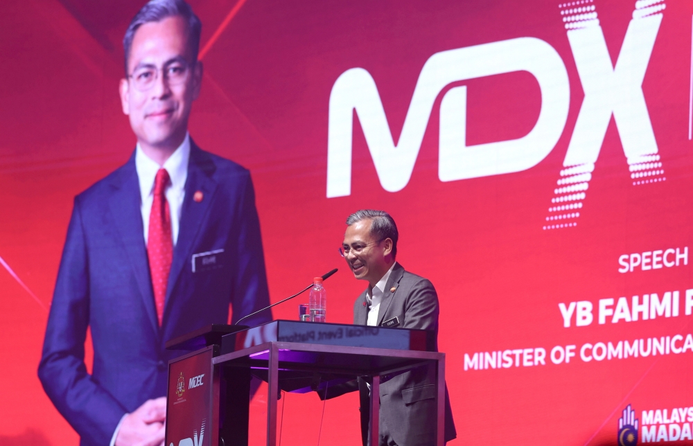 Communications and Digital minister Fahmi Fadzil delivers a speech at the Malaysia Digital Expo in Kuala Lumpur November 6, 2023. — Bernama pic