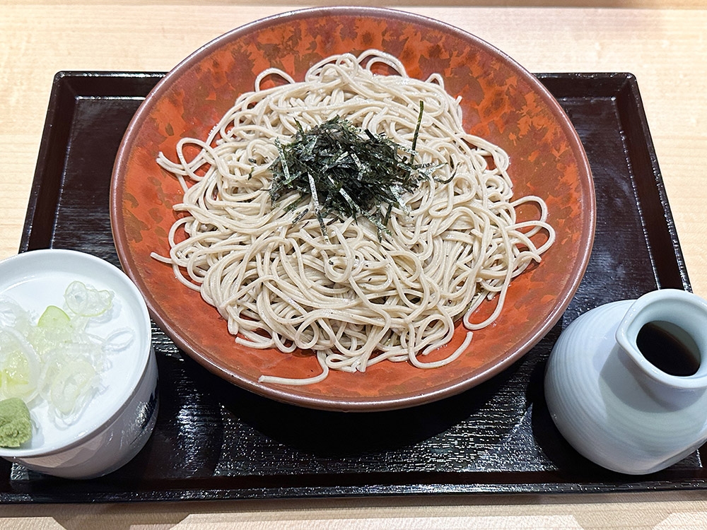 Purists can enjoy the Zaru Soba where chilled soba noodles are dipped in 'tsuyu' with 'negi' and 'wasabi'. — Pictures by Lee Khang Yi