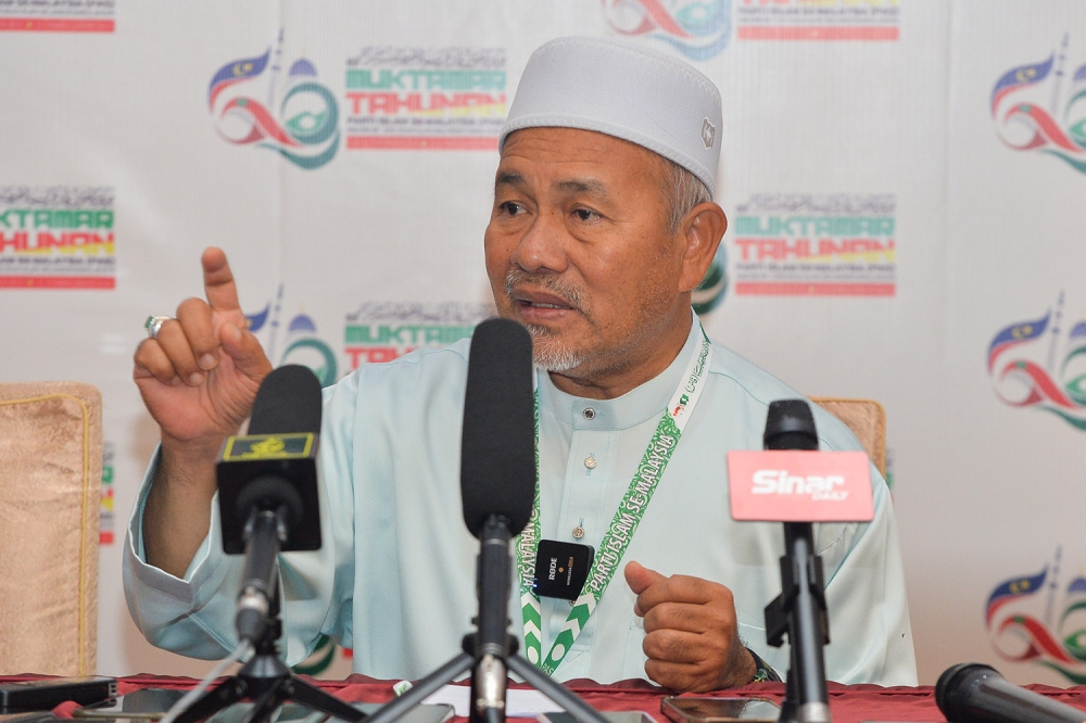 PAS deputy president Datuk Seri Tuan Ibrahim Tuan Man said he does not see any potential MPs shifting their support, despite three Parti Pribumi Bersatu Malaysia MPs already backing Anwar. — Picture by Miera Zulyana