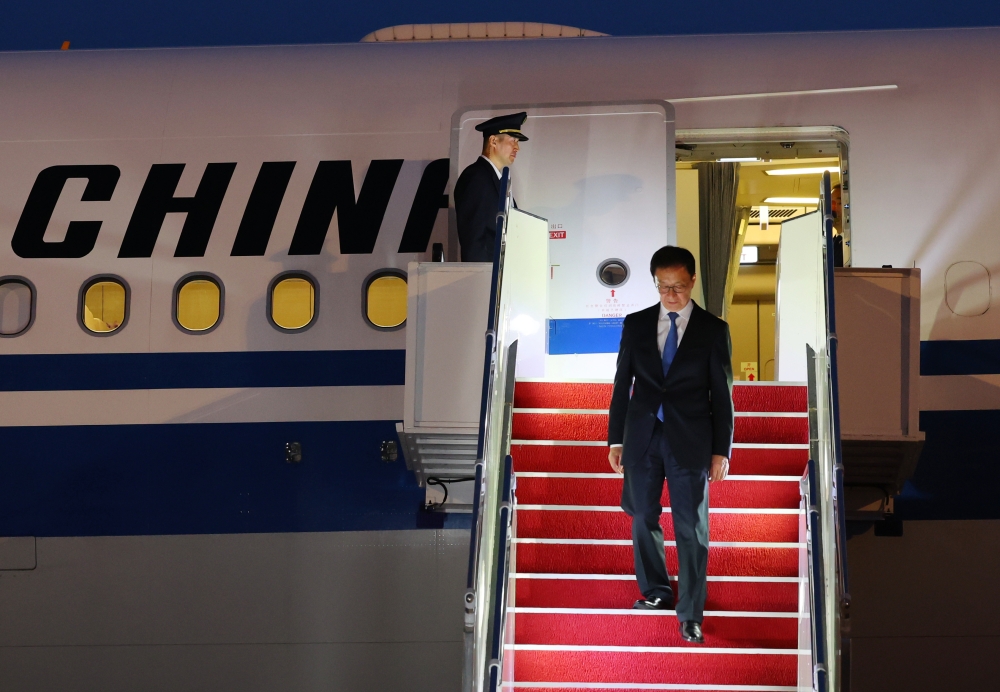 China's Vice President Han Zheng arrived at the Kuala Lumpur International Airport (KLIA) Bunga Raya Complex to begin his four-day official visit to Malaysia starting November 8, 2023. — Bernama pic