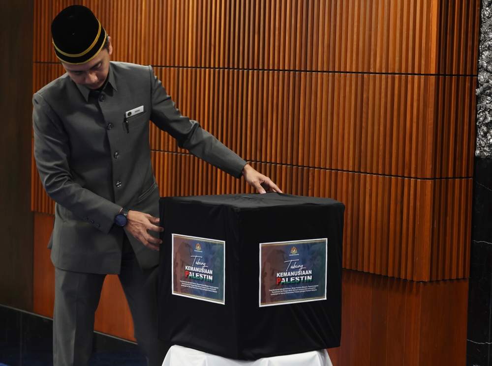 The contributions would be directly channelled to the Humanitarian Trust Fund for the People of Palestine that is managed by the Ministry of Foreign Affairs, said Dewan Rakyat Speaker Tan Sri Johari Abdul. — Bernama pic  