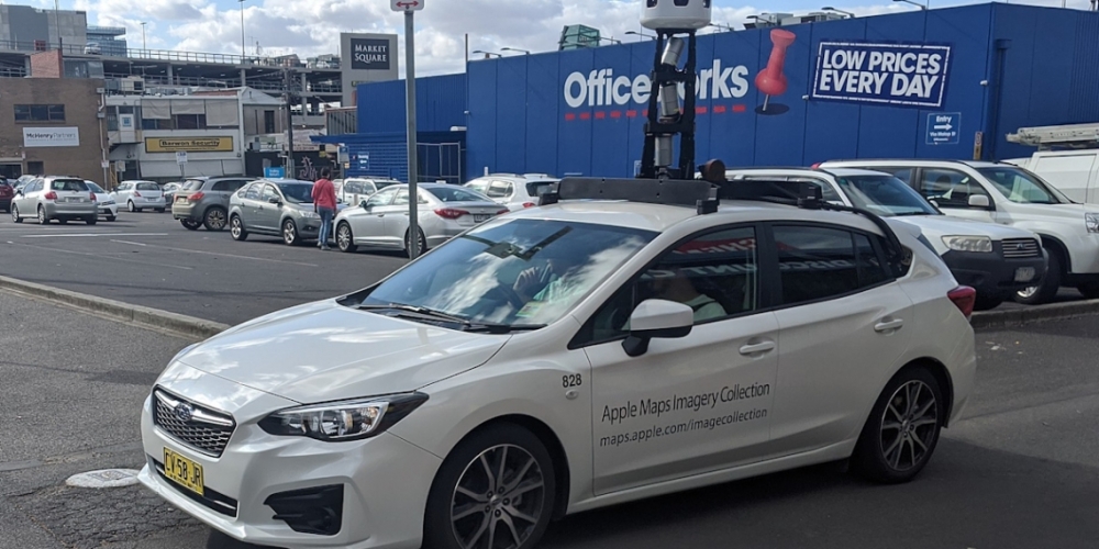 Apple has also added an updated schedule for the vehicle rollout back onto its Image Collection website, now kicking off on November 10 instead of October 30. — SoyaCincau pic