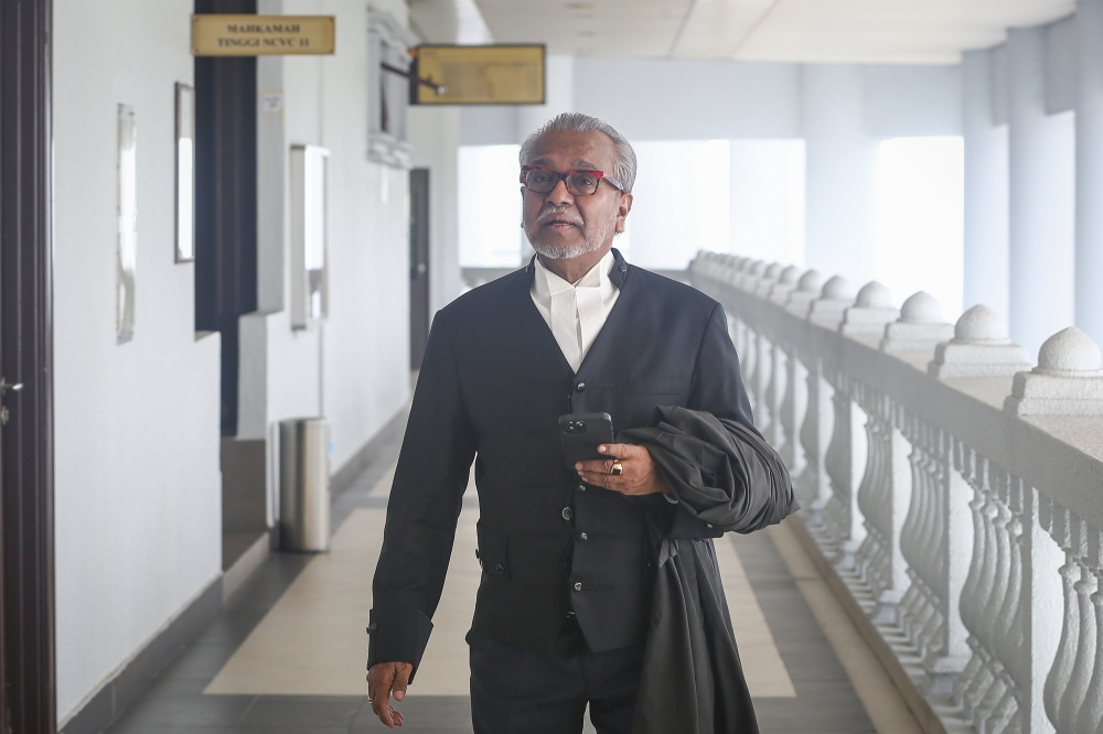 Tan Sri Muhammad Shafee Abdullah will join 39 candidates vying for election to the Bar Council for the 2024/2025 term. — Picture by Yusof Mat Isa