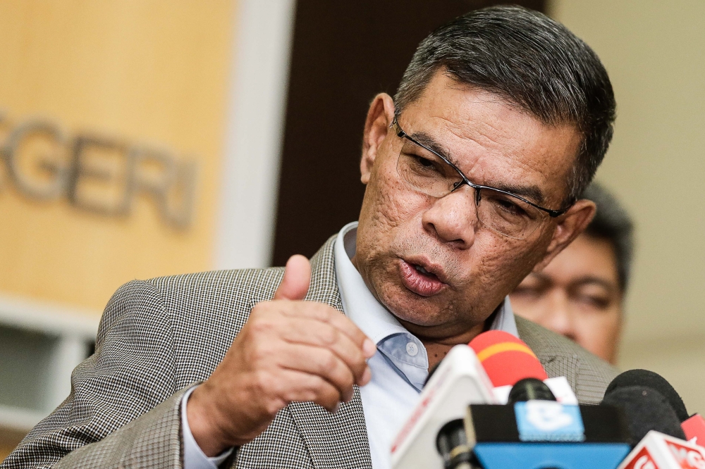 Home Minister Datuk Seri Saifuddin Nasution says no reports have been filed with the police or anti-graft officials calling for investigations into any offers in exchange for supporting the Madani government as alleged by the Opposition. — Picture by Sayuti Zainudin