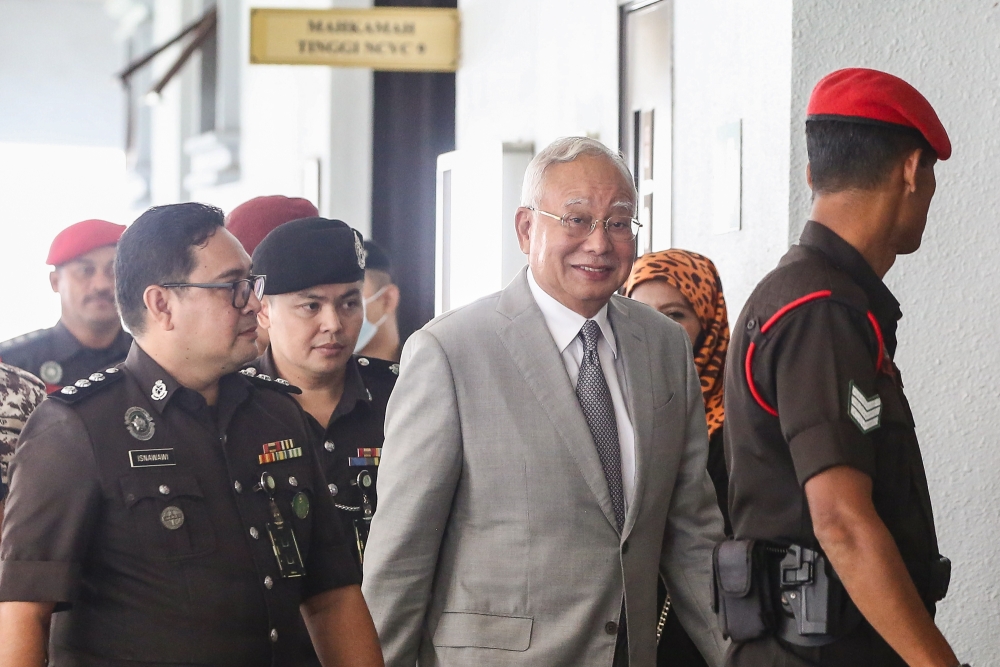 Former prime minister Datuk Seri Najib Razak chose not to answer any of the questions asked by a police investigator on the alleged money laundering transactions that he was charged with in the 1Malaysia Development Berhad (1MDB) case, the High Court into his trial heard today. — Picture by Yusof Mat Isa