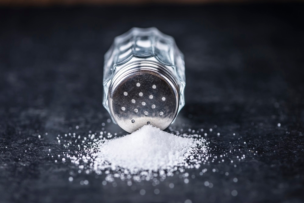 Eliminating one teaspoon of salt a day from your diet can reduce systolic blood pressure to a level comparable to that achieved with medication, reveals a study. — ETX Studio pic