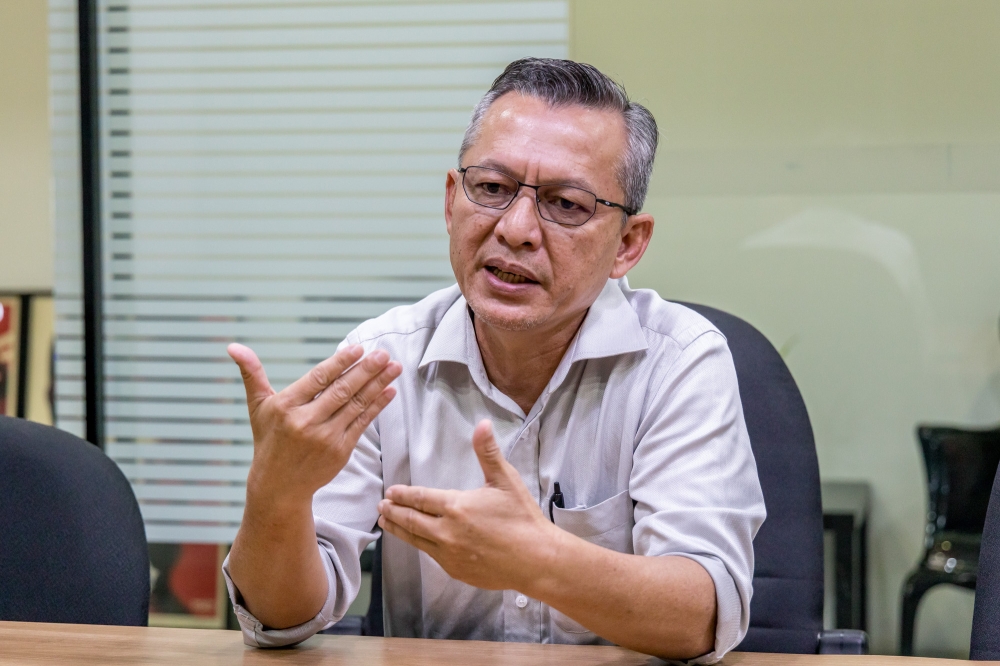 Parti Pribumi Bersatu Malaysia information chief Datuk Razali Idris (pic) accused Dewan Rakyat Speaker Tan Sri Johari Abdul of being biased since the latter is a PKR member and therefore must be replaced. — Picture by Firdaus Latif