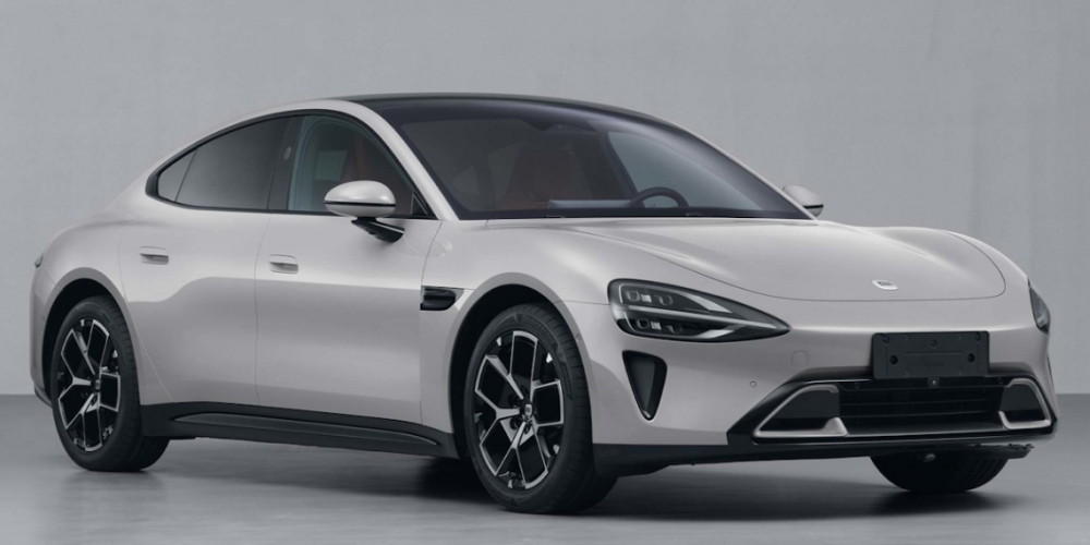 The Xiaomi SU7 electric sedan is the tech giant’s first EV offering and is expected to be released into the market in February 2024. — SoyaCincau pix