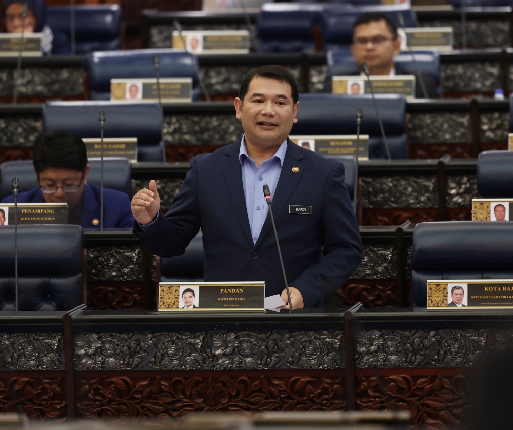 Economy Minister Rafizi Ramli said IPR is one of the short- and medium-term intervention measures that the government is implementing to eradicate hardcore poverty this year. — Bernama pic