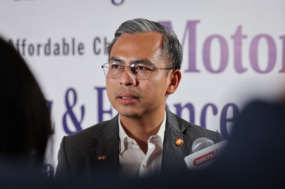 Communications and Digital Minister Fahmi Fadzil said he was informed by J-KOM deputy director-general (Community Communications) Datuk Ismail Yusop regarding Mohammad Agus' resignation. — Bernama pic