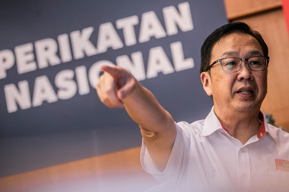 Gerakan president Datuk Dominic Lau has reportedly said the party needs to dispel non-Muslims’ perception of its ally PAS to convince ethnic Chinese voters to back Datuk Seri Ahmad Samsuri Mokhtar, the Perikatan Nasional (PN) candidate for the Kemaman by-election. — Picture by Hari Anggara