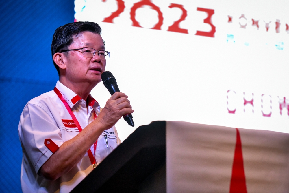 Penang DAP chairman Chow Kon Yeow delivers a speech during the Penang DAP 2023 annual convention in George Town November 19, 2023. — Bernama pic