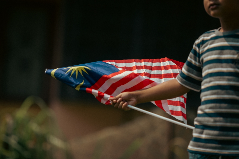 The Home Ministry also said the awarding of Malaysian citizenship is not a right that any foreigner who has fulfilled the requirements can demand for, but that it is the Malaysian government’s highest award to foreigners who have lived in Malaysia according to the period stated in the Federal Constitution. — Picture by Devan Manuel