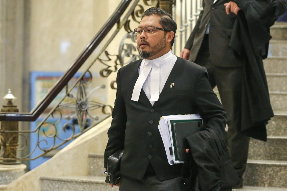 Lawyer acting for the PAS-led state government, Yusfarizal Yusoff is pictured at the Federal Court in Putrajaya, November 20, 2023. — Picture by Yusof Mat Isa