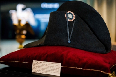Napoleon’s hat sells for record sum at French auction