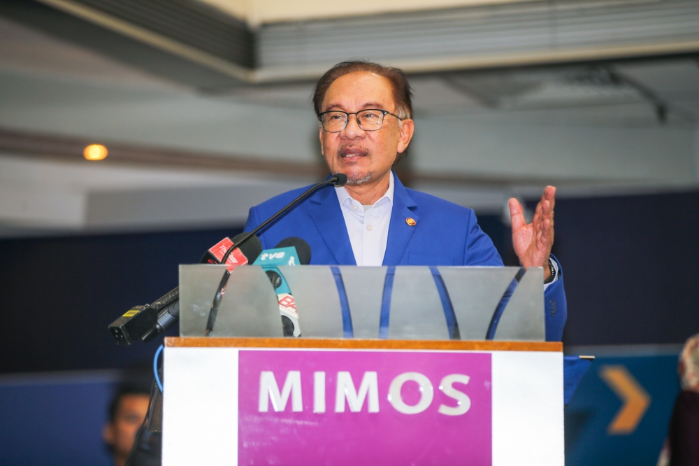 Prime Minister Datuk Seri Anwar Ibrahim says the government has appointed Mimos Berhad as its implementation agency for the National Digital Identity programme. ― Picture by Ahmad Zamzahuri