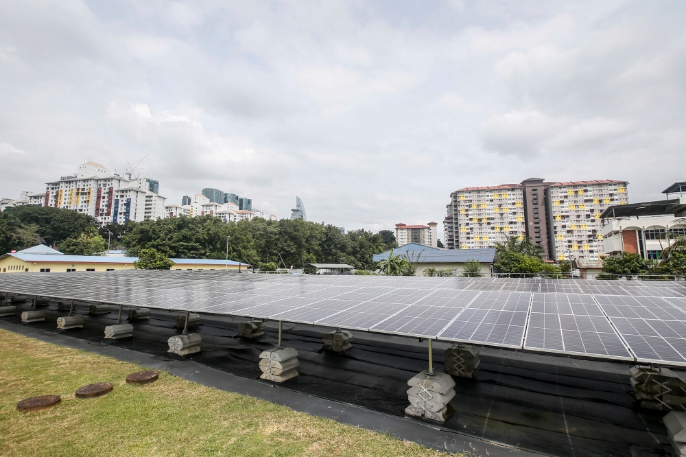 A view of the Indah Water Konsortium solar photovoltaic (PV) energy panels at a sewage treatment plant in Pantai Dalam November 21, 2023. — Picture by Hari Anggara